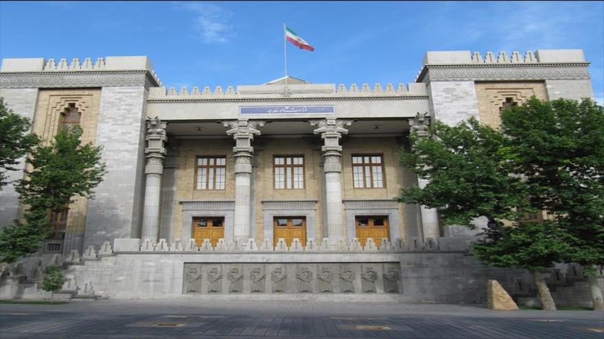 Una fachada del edificio de la Cancillería de Irán en la ciudad capitalina de Tehéran.