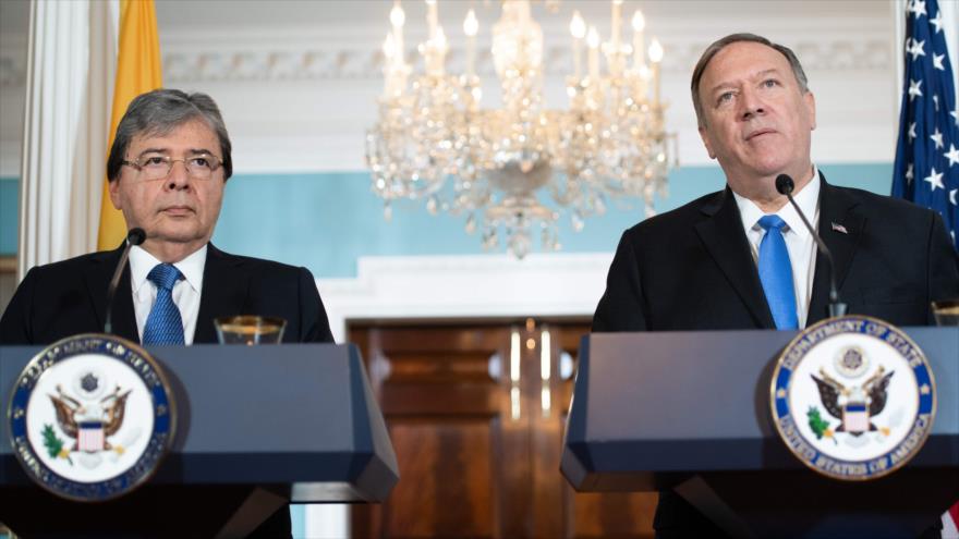El secretario de Estado de EE.UU., Mike Pompeo (dcha.), y su par colombiano, Carlos Holmes Trujillo, Washington, 9 de octubre de 2019. (Foto: AFP)