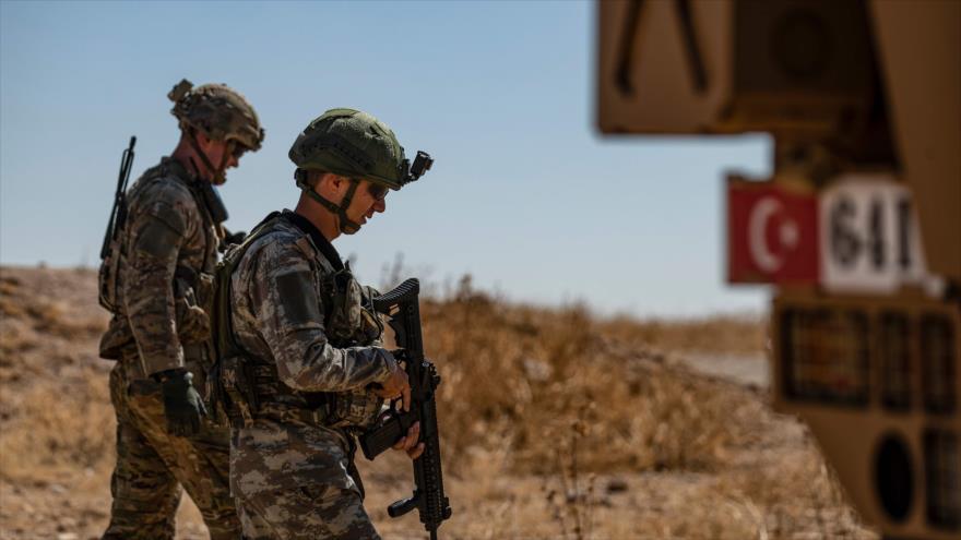 Una patrulla turca en la aldea siria de Al-Hashisha, 8 de septiembre de 2019. (Foto: AFP)