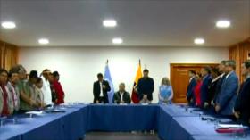 Gobierno de Ecuador e indígenas dialogan para zanjar la crisis