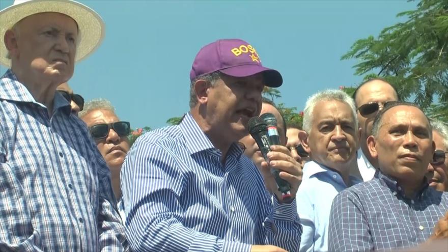 Expresidente dominicano protesta contra fraude electoral
