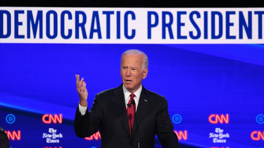 El precandidato demócrata a la Presidencia de EE.UU. Joseph Biden habla en el debate primario de demócratas en Ohio, 15 de octubre de 2019. (Foto: AFP)