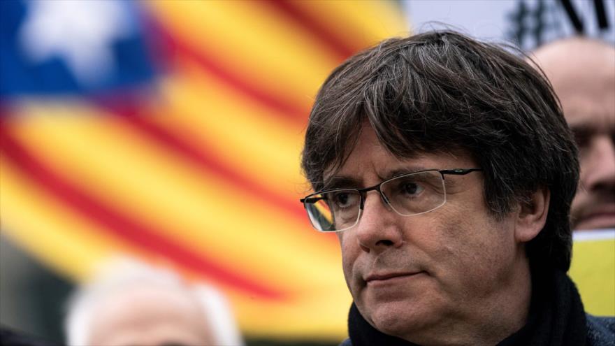 Puigdemont queda en libertad tras declarar ante Fiscalía belga