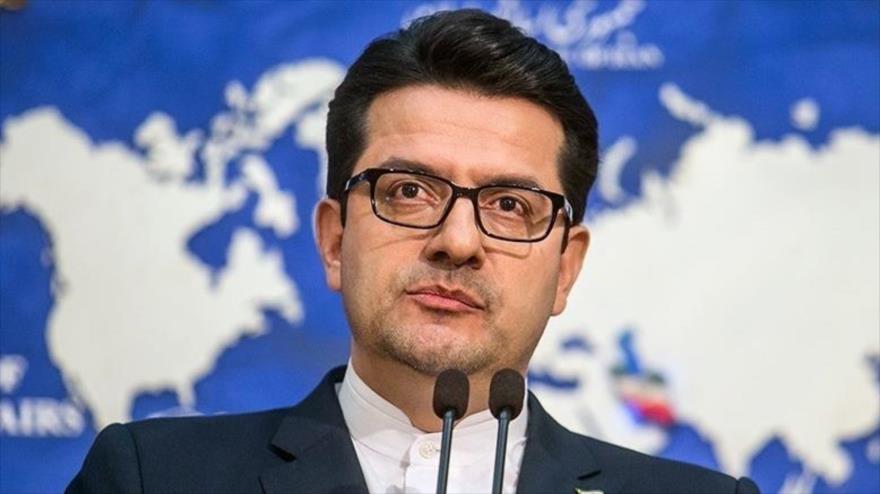 El portavoz de la Cancillería iraní, Seyed Abás Musavi, da una rueda de prensa en Teherán, capital persa, 21 de octubre de 2019.
