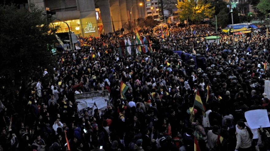 Manifestantes se congregan en apoyo de sus candidatos en La Paz, Bolivia, 21 de octubre de 2019 (Foto: AFP)
