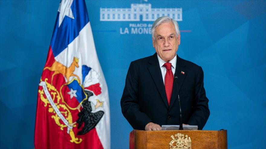 Piñera pide perdón y propone agenda social
