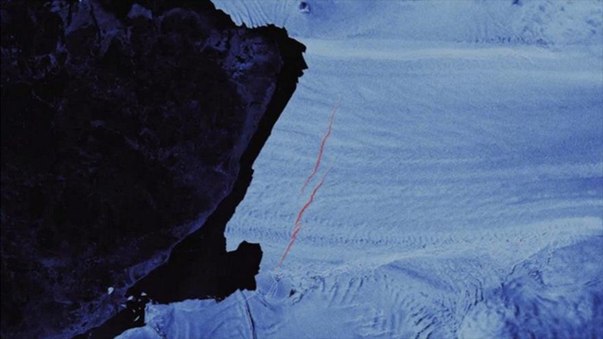 Dos grietas preocupantes surgen en un glaciar de la Antártida