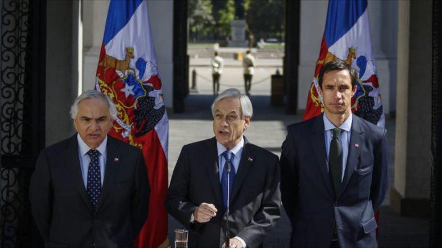 Gobierno de Piñera busca apura reformas para aminorar protestas