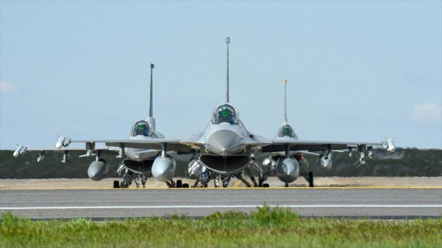 Aviones de combate F-16 de EE.UU. durante un ejercicio militar, 1 de mayo de 2019.