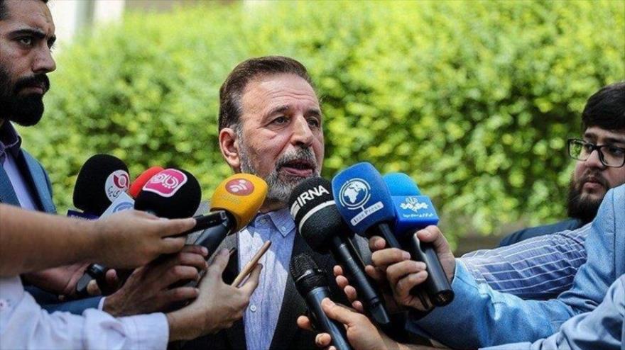 Mahmud Vaezi, jefe de gabinete del presidente iraní ofrece una rueda de prensa en en Teherán, la capital persa, 30 de octubre de 2019.