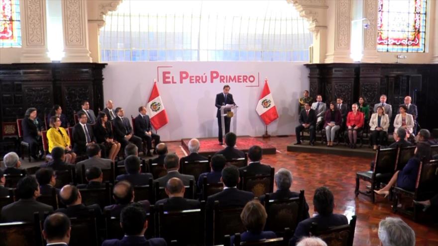 Vizcarra y su gabinete presentan Plan de Gobierno en Perú