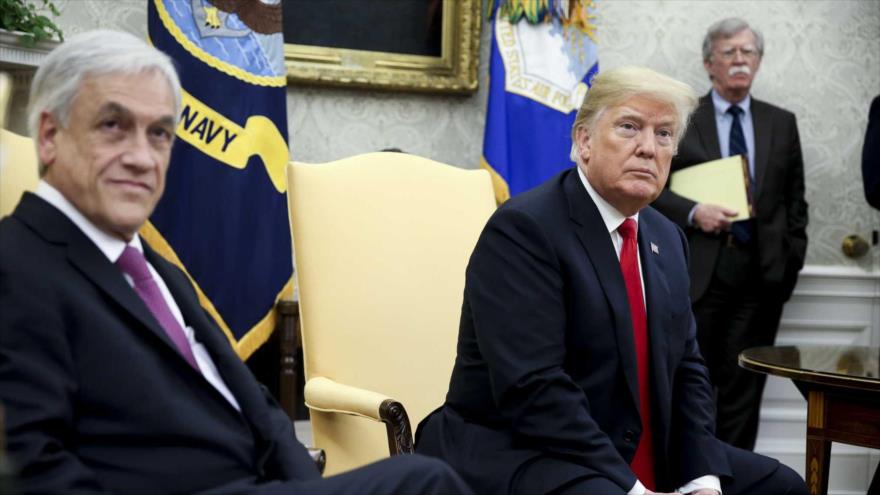 El presidente de EE.UU., Donald Trump (dcha.) reunido con su par de Chile, Sebastián Piñera, en la Casa Blanca.