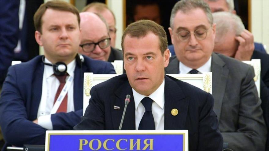 Premier ruso, Dmitri Medvedev, en 18.ª reunión del Consejo de los Jefes de Gobierno de la OCS Tashkent, 2 de noviembre de 2019. (Foto: government.ru)