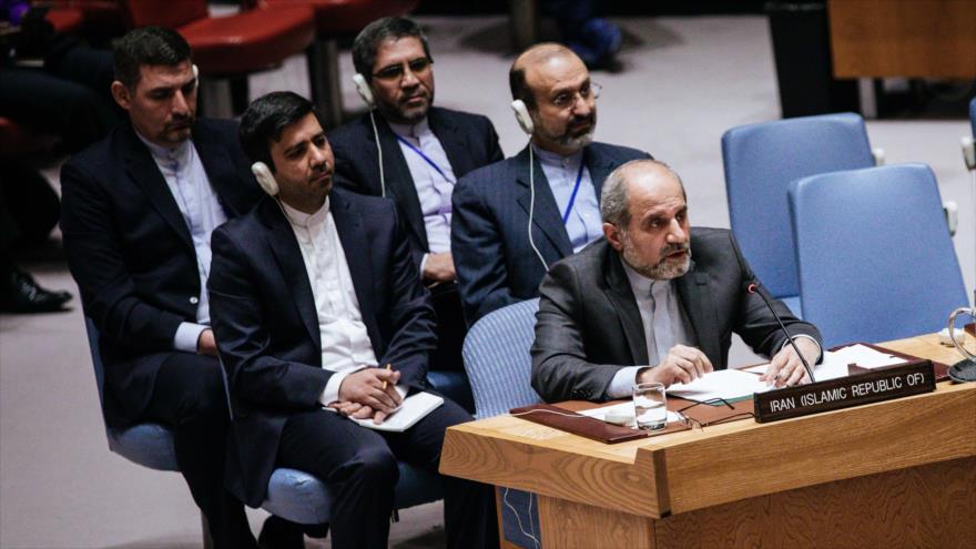 Eshaq Al Habib, embajador adjunto de Irán ante la ONU, habla en una reunión de Consejo de Seguridad en Washington, 18 de diciembre de 2019. (Foto: AFP) 