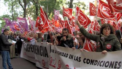 Trabajadores de la dependencia se movilizan en España