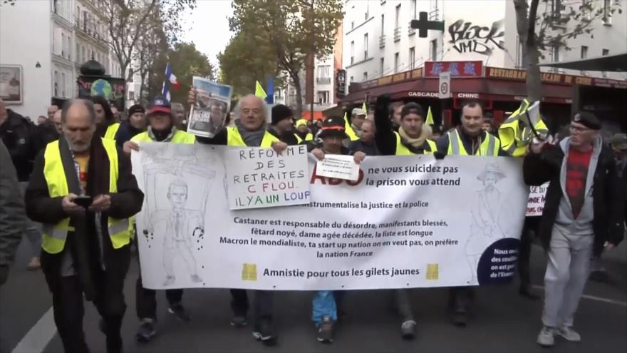 Chalecos amarillos franceses protestan por 52 semana consecutiva
