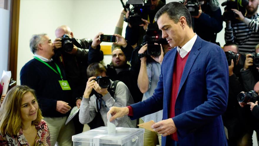 PSOE gana elecciones generales en España, pero sale debilitado