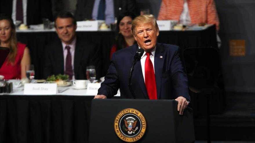 Donald Trump, presidente de EE.UU., habla ante empresarios en el Club Económico de Nueva York, 12 de noviembre de 2019. (Foto: AFP)