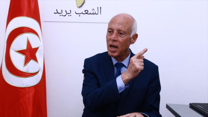 El presidente tunecino, Kais Said, habla a la prensa en la capital de Túnez, 16 de septiembre de 2019. (Foto: AFP)