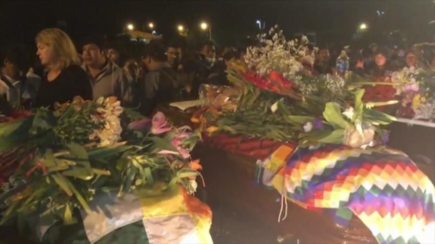 Bolivianos dan último adiós a víctimas de la represión policial