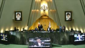 Parlamento iraní dice que revisará el alza de precios de gasolina