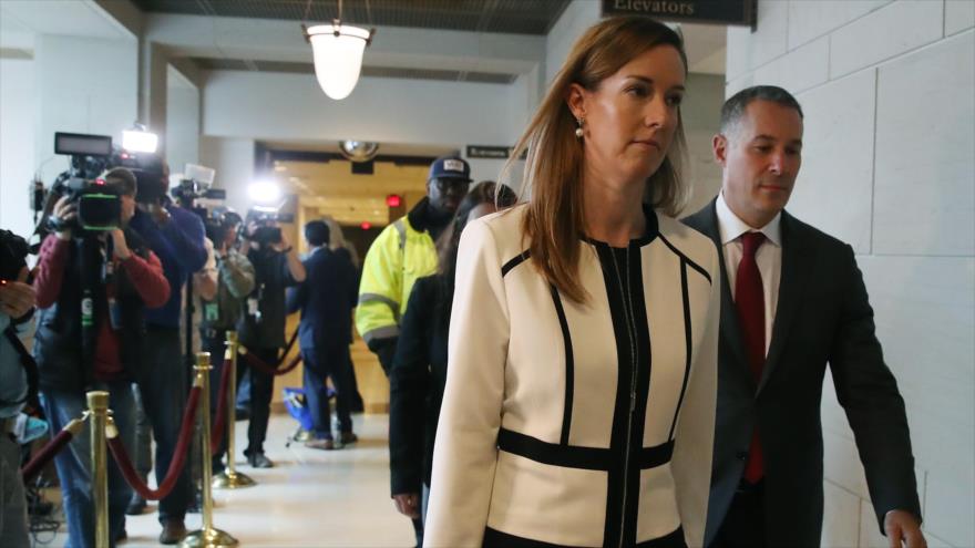 Jennifer Williams, asesora del vicepresidente de EE.UU. sale de una declaración ante la Cámara de Representantes, 7 de noviembre de 2019. (Foto: AFP)