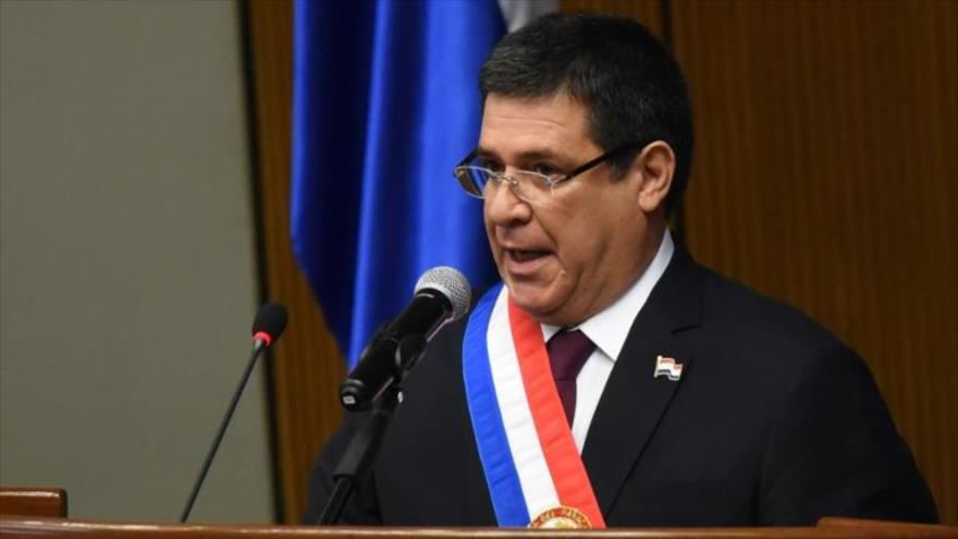 El expresidente de Paraguay Horacio Cartes da un discurso, 1 de julio de 2018. (Foto: AFP)