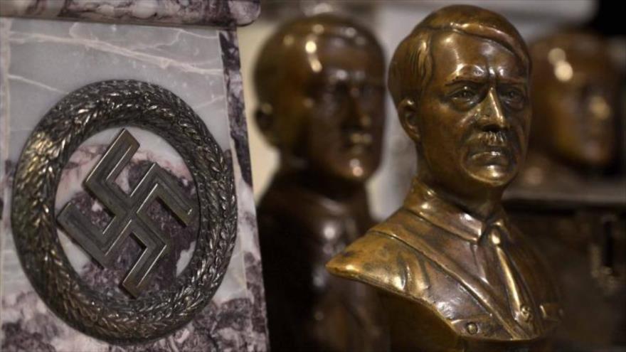 Un busto del dictador nazi Adolf Hitler.