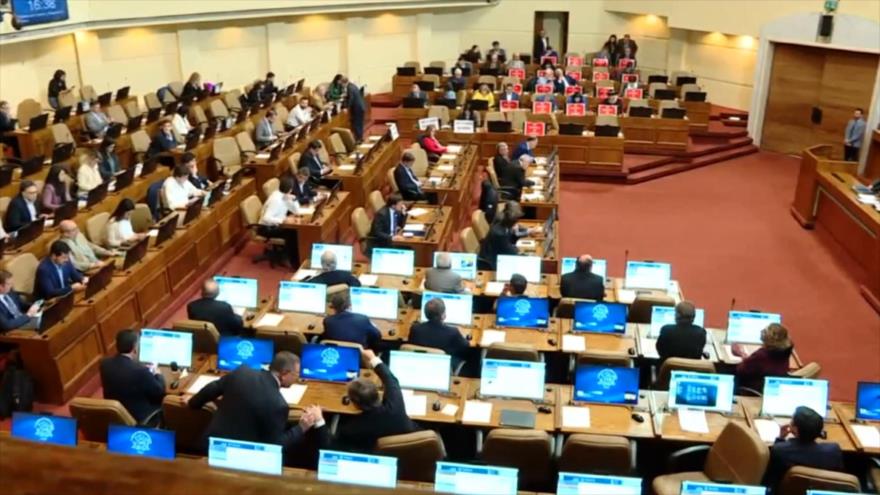 Parlamentarios chilenos piden juicio político contra Piñera