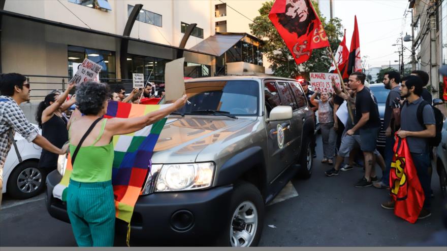 Impiden a Almagro dar discurso en Paraguay al grito de “golpista”