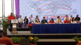 Jóvenes de 28 países se solidarizan con Maduro en Venezuela