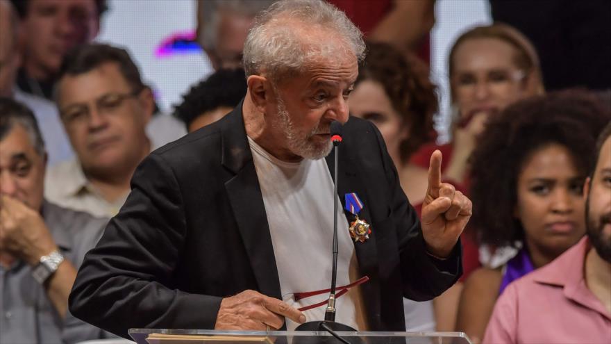 El expresidente brasileño Luiz Inácio Lula da Silva ofrece un discurso en Sao Paulo, 22 de noviembre de 2019. (Foto: AFP)