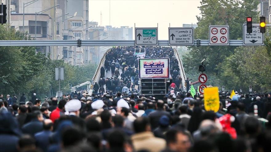 Iraníes se manifiestan de nuevo contra los recientes disturbios 