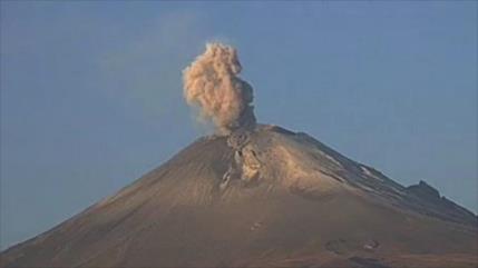 Vídeo: Se registran explosiones en el volcán mexicano Popocatépetl