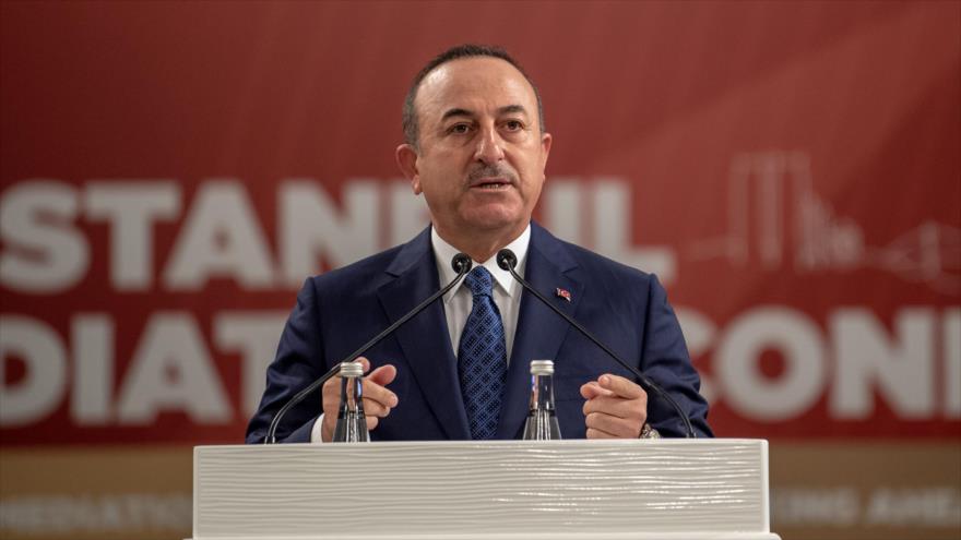 El ministro turco de Exteriores, Mevlut Cavusoglu, durante una reunión en Estambul (noroeste), 31 de octubre de 2019 (Foto: AFP)