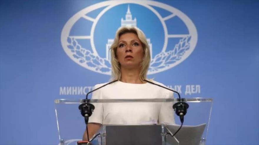 La portavoz del Ministerio de Asuntos Exteriores de Rusia, María Zajarova, habla en rueda de prensa.
