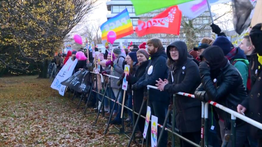 Alemanes marchan contra aumento de la extrema derecha en el país