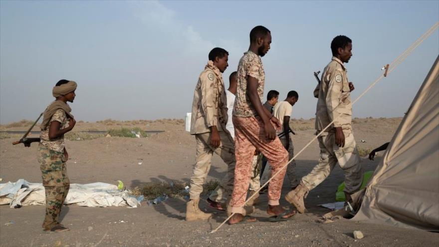 Mercenarios pagados por Riad desplegados en el suroeste de Yemen.
