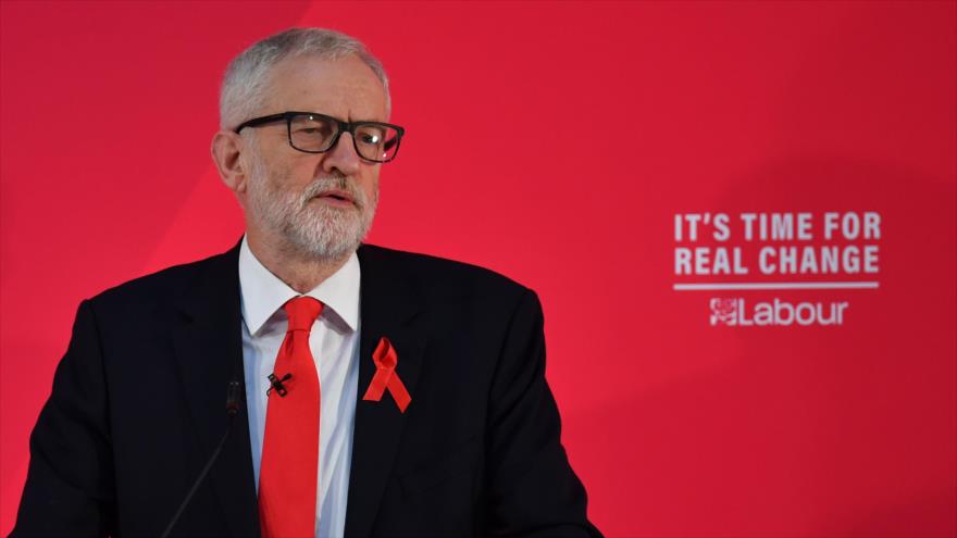 El líder del Partido Laborista (PL) británico, Jeremy Corbyn, ofrece un discurso en York, norte del Reino Unido, 1 de diciembre de 2019. (Foto: AFP)