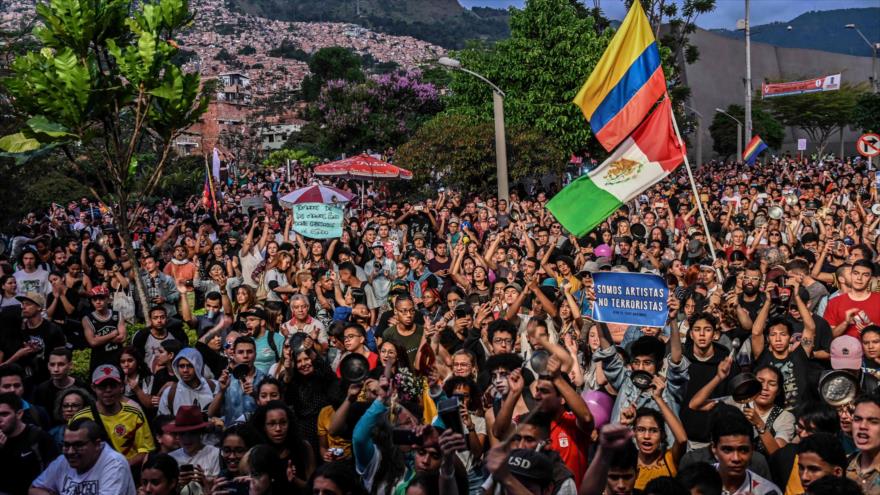 Colombianos copan las calles en el 11.º día de marchas contra Duque