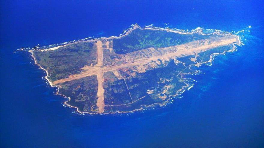 Una vista aérea de la isla Mageshima, que el Gobierno japonés ha comprado para las maniobras de EE.UU.
