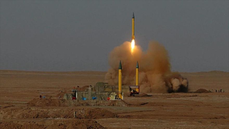 Misiles balísticos de medio alcance Shahab-3, lanzados durante una maniobra de las fuerzas persas en el centro de Irán.