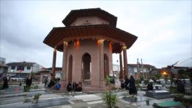 Irán: 1- La ciudad de Marvast 2- Mirza Kuchak Khan