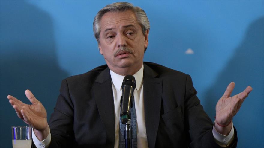 El presidente electo de Argentina, Alberto Fernández, hace un gesto durante el anuncio de su Gabinete, Buenos Aires, 6 de diciembre de 2019. (Foto: AFP)