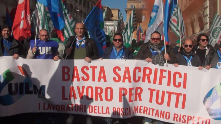 Italianos protestan contra Gobierno por pésima condición laboral