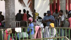Migrantes africanos inician su partida de frontera sur de México