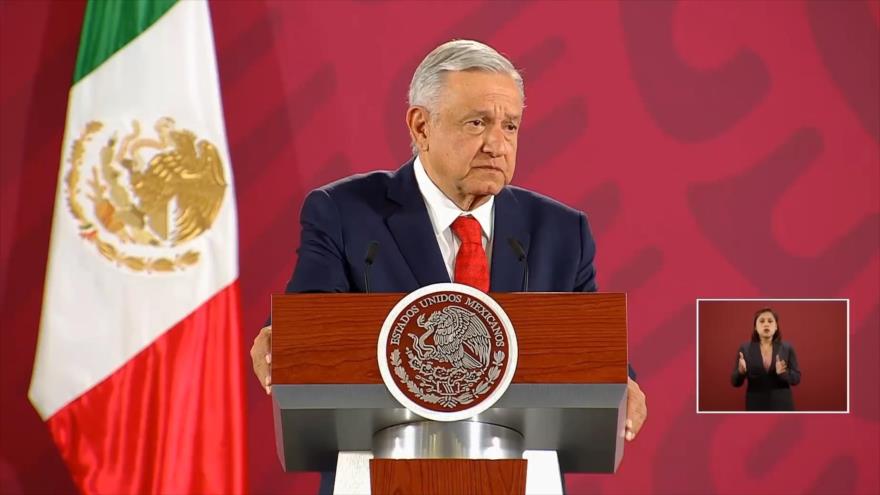 AMLO insiste en reducir presupuesto público de partidos políticos