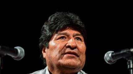 Morales forma un equipo internacional de abogados para defenderse