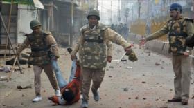 Represión policial de protestas en La India deja 15 muertos