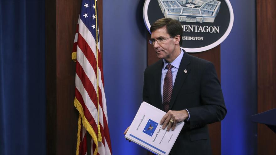 El secretario de Defensa de EE.UU., Mark Esper, en una conferencia de prensa en Virginia, 20 de diciembre de 2019. (Foto: AFP) 